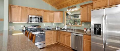 Cabane, plusieurs lits, accès piscine, vue montagne (2570) | Cuisine privée