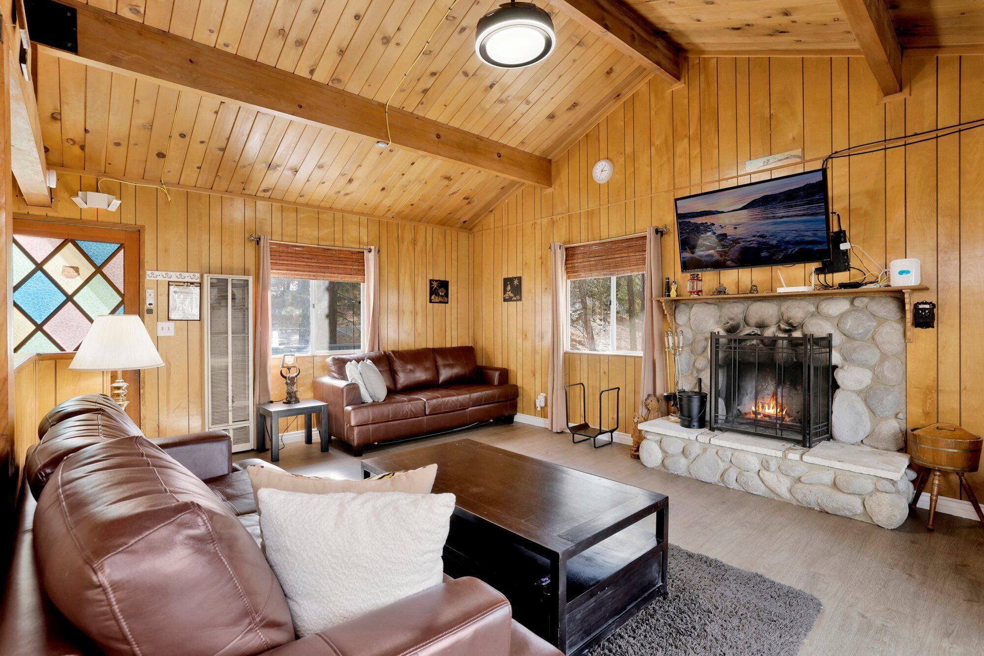 Cabin, Multiple Beds, Balcony, Mountain View (2576) | Living area