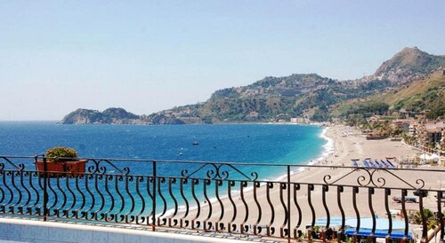 Hotel San Pietro Beach - Letojanni