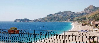 Hotel San Pietro Beach - Letojanni