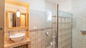 Shower - Villa Antaquira Antequera by Ruralidays (Málaga)