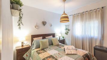 Iron/ironing board, WiFi