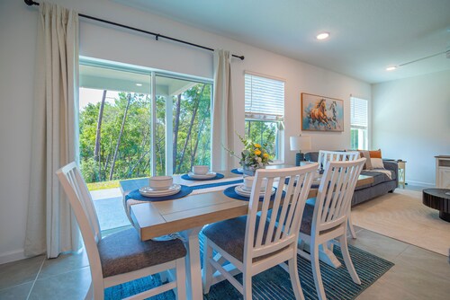 Escape the Winter! Cozy 3BR Retreat in Sunny Ocala, Florida