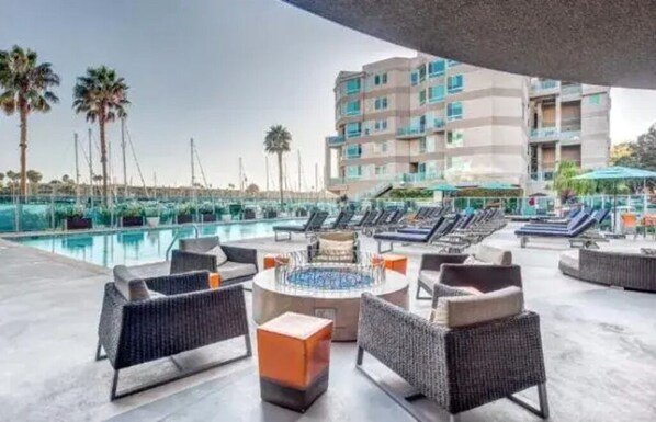 Outdoor pool, a heated pool - Waterfront Penthouse + Marina Views + Rooftop (Marina del Rey)