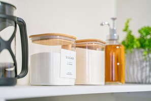 Coffee and/or coffee maker - Small Studio Walk  MassArt, Longwood  3 Min  T (Boston)