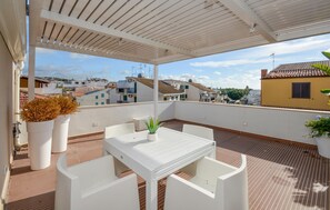 Outdoor dining - 1 bedroom lovely apartment in Marina di Ragusa (Marina di Ragusa)