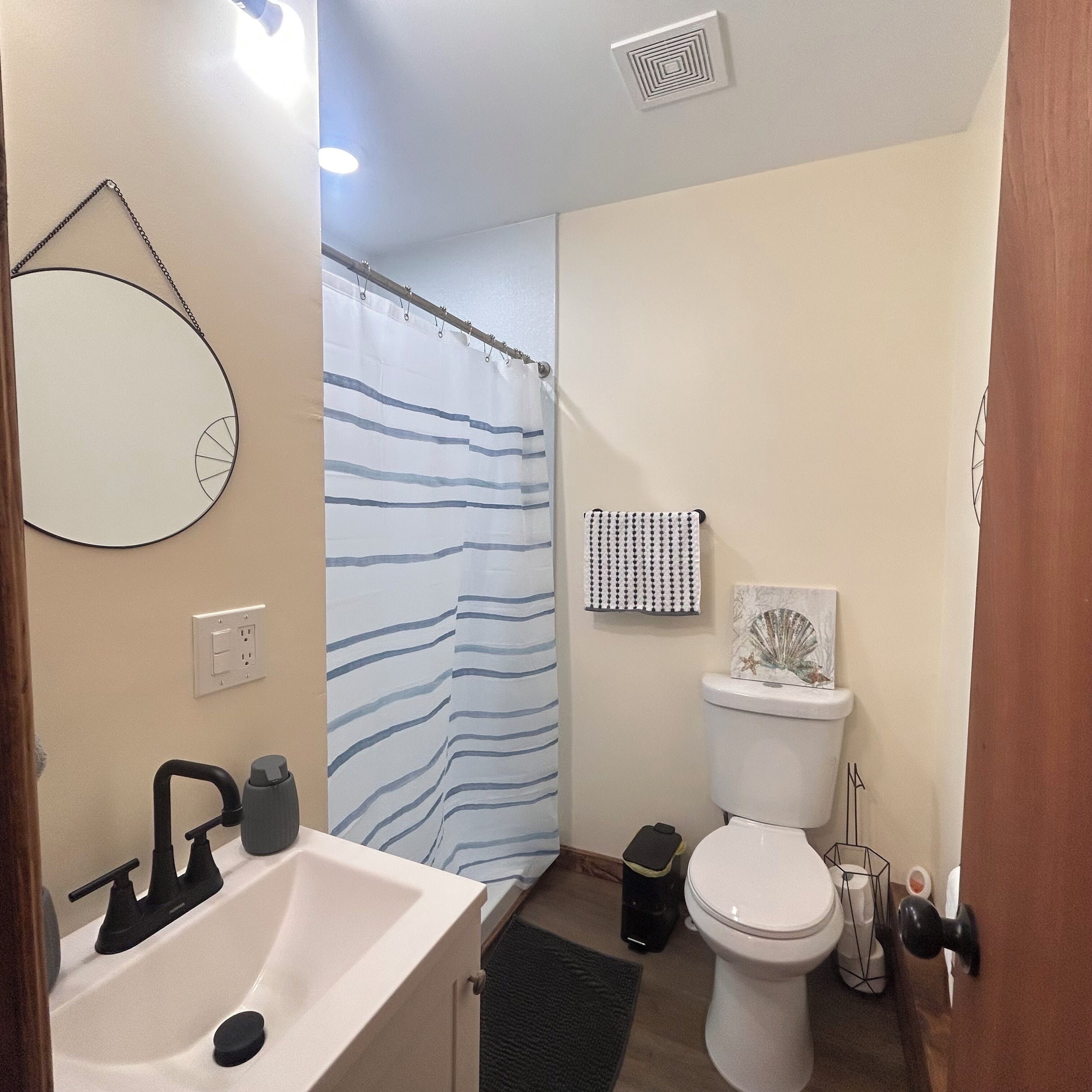 Shower, towels, soap, shampoo