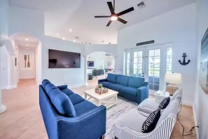 Smart TV, video games, table football, books - Luxury Waterfront Villa – Private Pool, 4BR/3BA & Minutes to Dining & Beaches (Cape Coral)