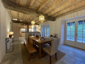 Dining - ARTEKOBORDA - SOURAIDE (SOURAIDE)