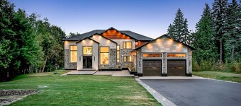 Custom-Built 4-Acre Luxury Estate Retreat