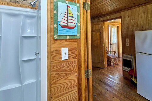 Charming 1-bedroom cabin in delightful Statts Mills with AC