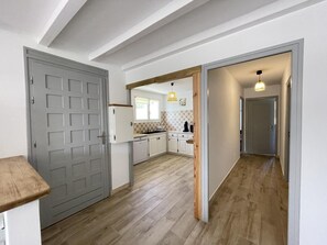 Refrigerador, microondas y lavavajillas 