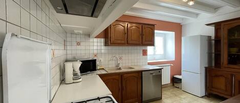 Fridge, microwave, dishwasher