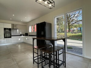 Fridge, microwave, stovetop, dishwasher - AGUERREKOBORDA - SARE (SARE)