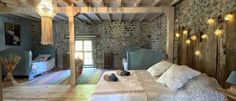 3 多间卧室、上网接入