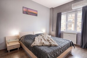 2 makuuhuonetta, silitysrauta/-lauta, Wi-Fi, vuodevaatteet