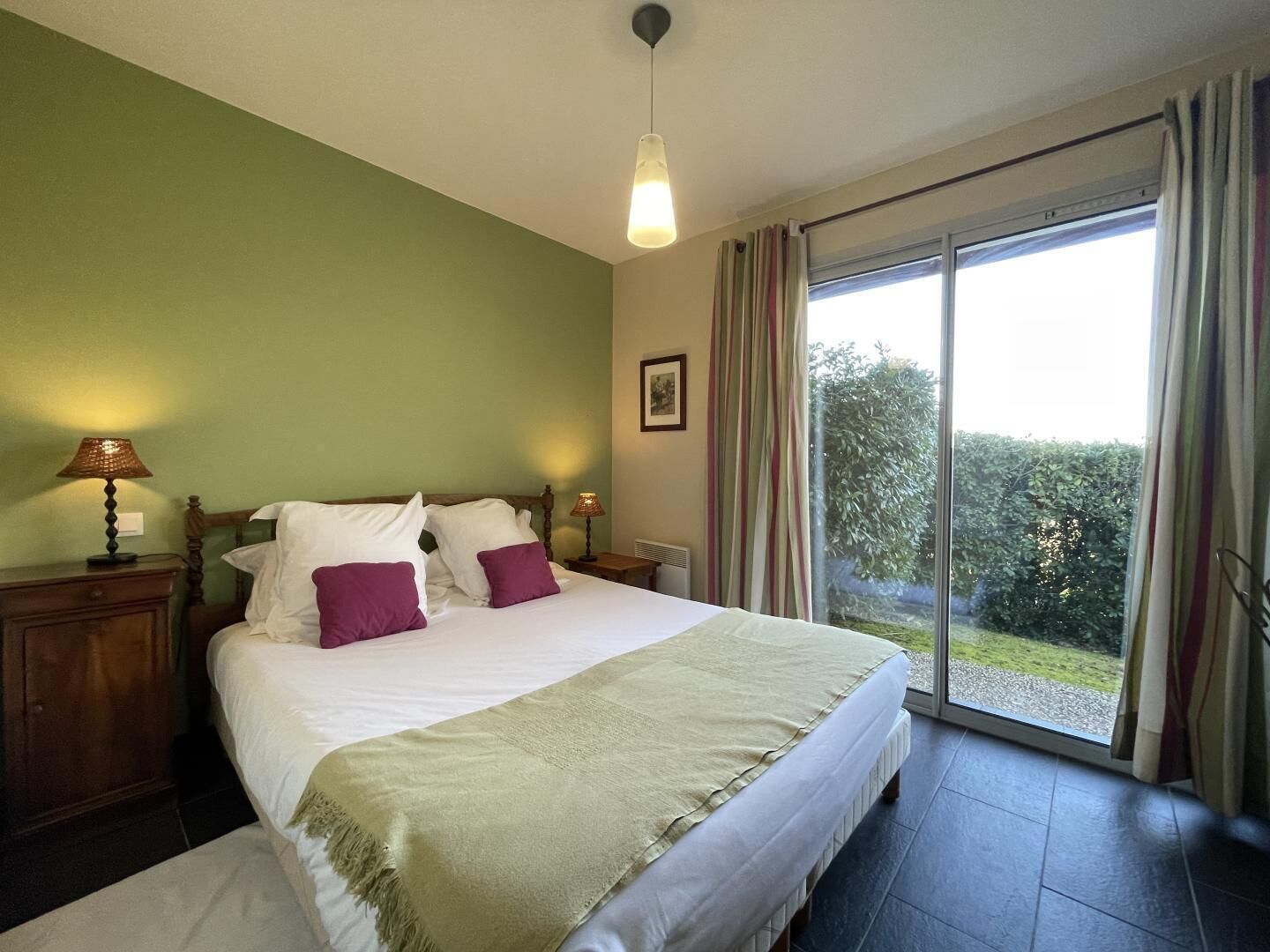 2 bedrooms, internet