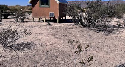 New Build 2 person Bear Cave Cabin
close to Big Bend NP & SP