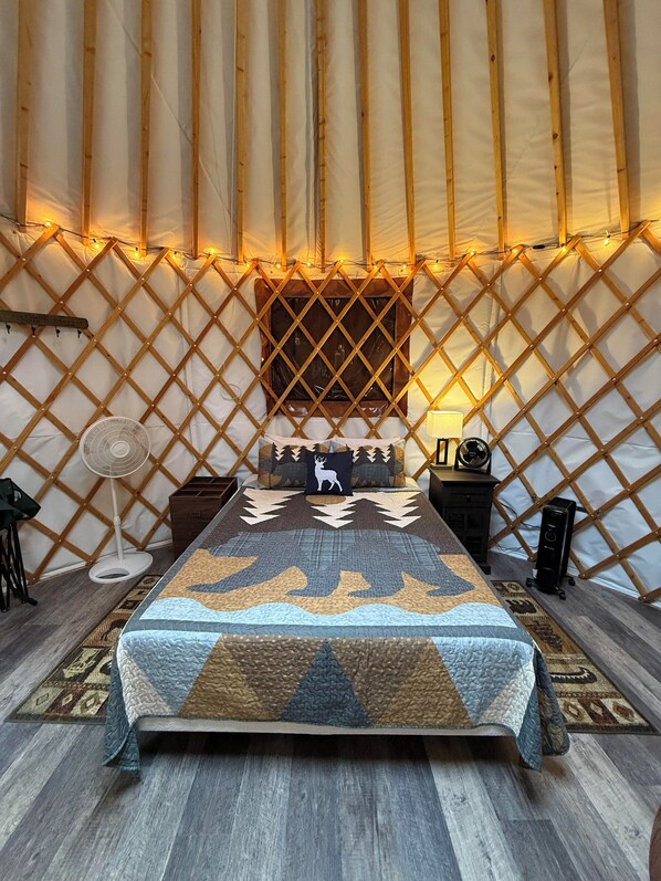 经典帐篷房, 1 张大床, 山景 | 免费 WiFi