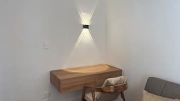 Standard Triple Room, Courtyard View | Interior