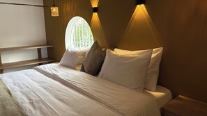 Family Quadruple Room, Balcony, City View | Desk, free WiFi - Hotel B&B Nativo Peñon (Cali)