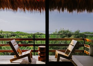Property grounds - Sunny 2 BR Penthouse w/ Priv. Jacuzzi & Balcony (La Barra)