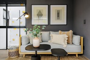 Interior - Modern avant-garde apt with balcony | Casa Malva (Ciudad de México)