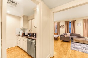 Interior - Massive Brownstonewith AC in Midtown NYC (New York)