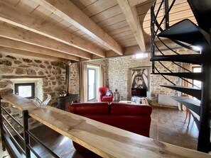 TV - L'Amandier - QUILLAN (QUILLAN)