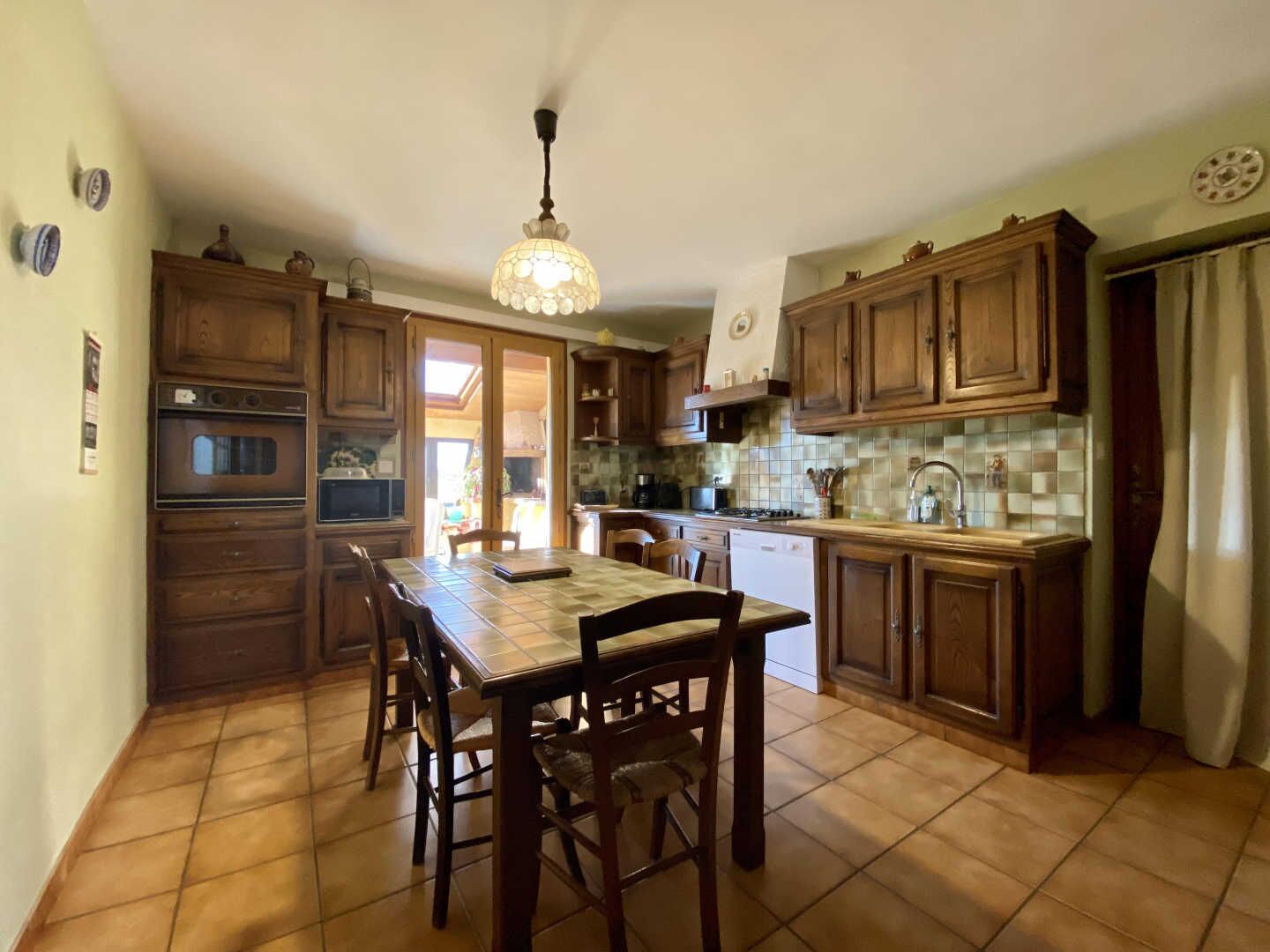 Microwave, dishwasher