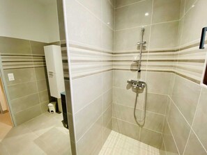 Shower - Les Barris - FLEURY D'AUDE (FLEURY D'AUDE)