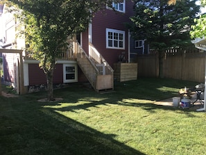 المنطقة المحيطة بالمنشأة