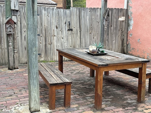 Ball Of Twine Inn  Cozy 1 bedroom stay in Cawker City, Ks. 1 mi. to Waconda Lake