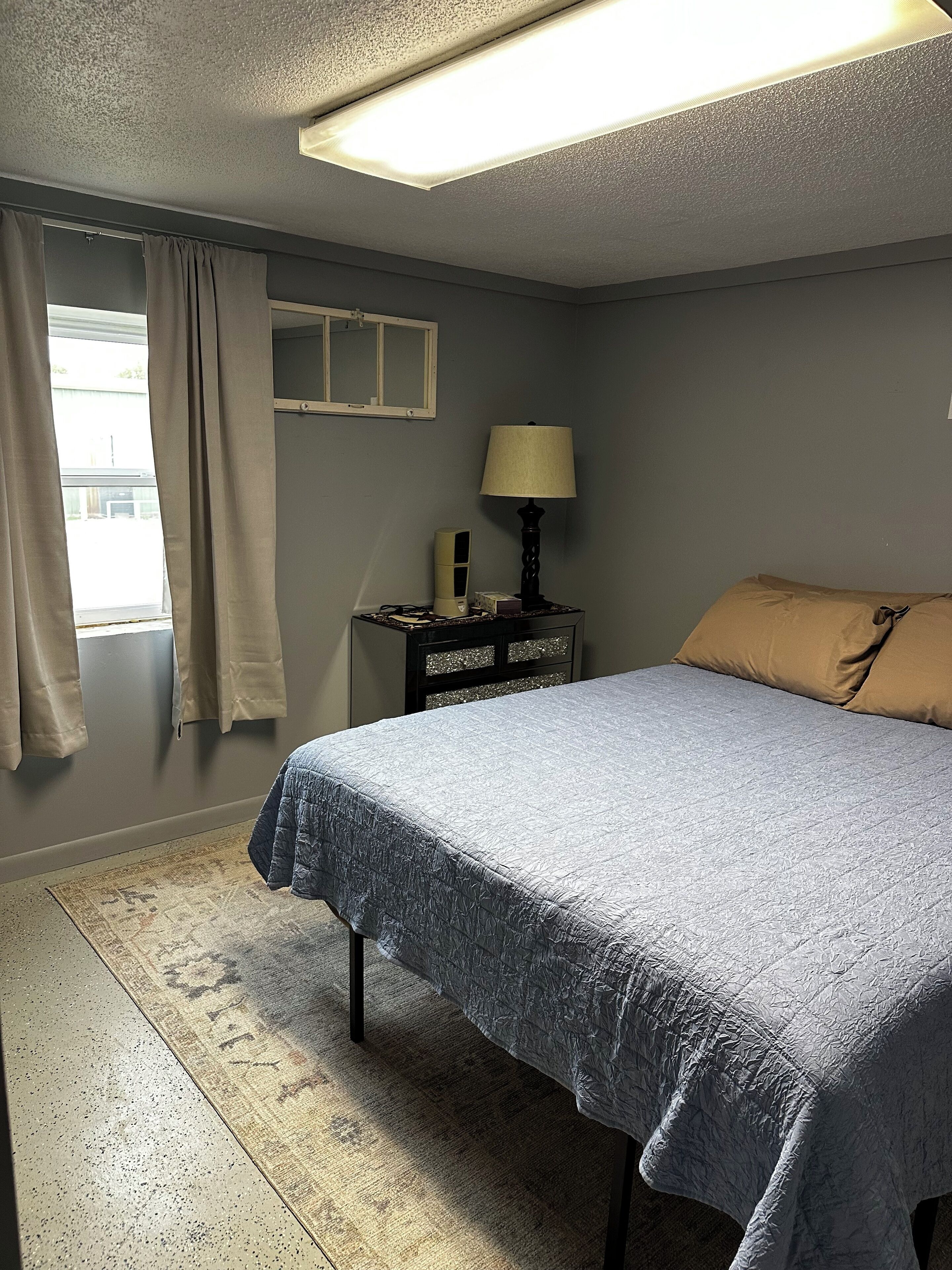 1 bedroom, WiFi, bed sheets