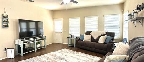 Smart-TV, PC-skjermer og printere