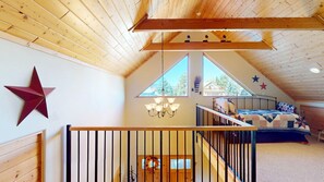 5 bedrooms, WiFi - Master ensuite w/ Jacuzzi tub | Hot Tub | On Golf Course | Slice of Heaven (Angel Fire)