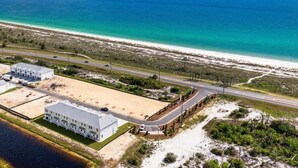 Beach nearby - Coastal Retreat Just Steps From the Beach 🌴 (Port St. Joe)