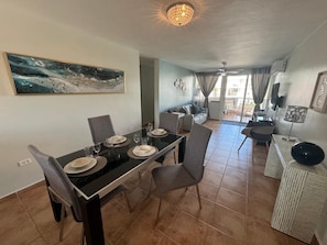 Dining - Relaxing beachfront retreat, pool view balcony near Rainforest El Yunque (Río Grande)