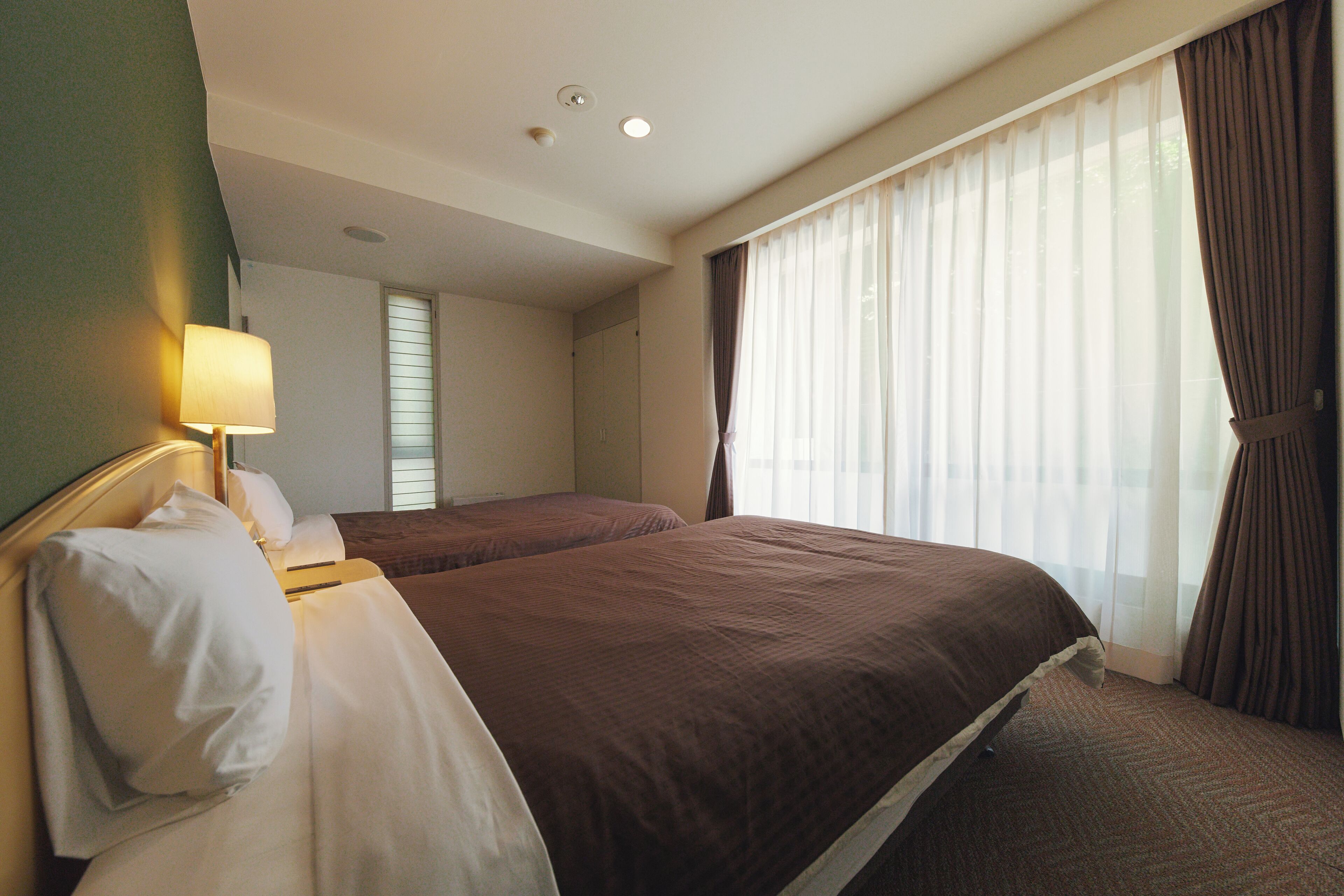 Deluxe Room, Balcony, Mountain View | In-room safe, free WiFi, bed sheets