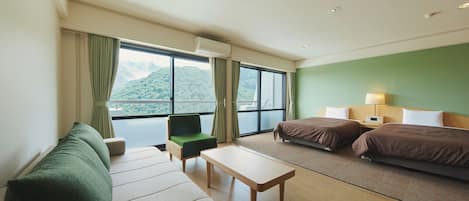 Habitación estándar, balcón, vistas a la montaña | Caja fuerte, wifi gratis, ropa de cama