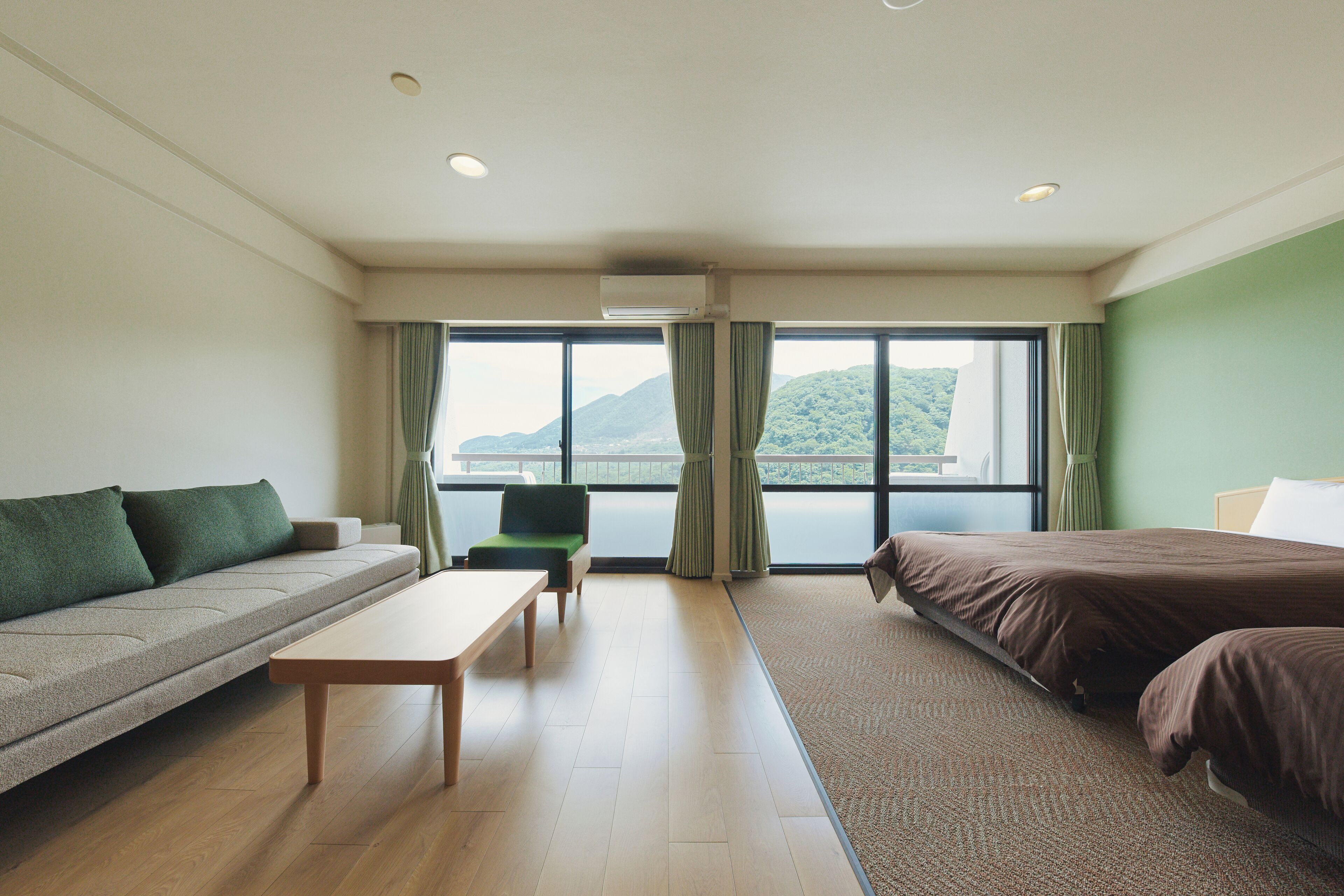 Chambre Standard, balcon, vue montagne | Coffres-forts dans les chambres, Wi-Fi gratuit, draps fournis