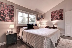 2 habitaciones, tabla de planchar con plancha, wifi y ropa de cama