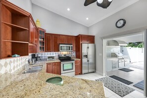 Fridge, microwave, oven, stovetop - New! Salty Steps - Naples Getaway with Hot Tub & Outdoor Kitchen (Naples)