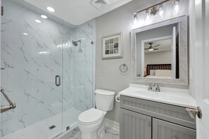 Shower, hair dryer, towels - New! Salty Steps - Naples Getaway with Hot Tub & Outdoor Kitchen (Naples)
