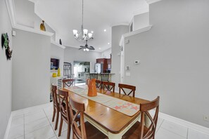 Dining - New! Salty Steps - Naples Getaway with Hot Tub & Outdoor Kitchen (Naples)