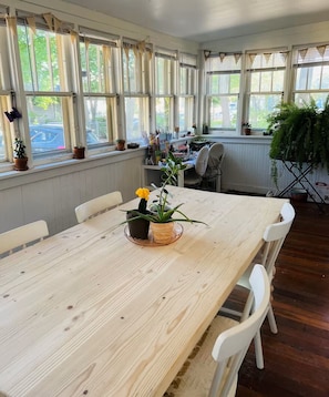 تناول الطعام