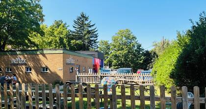 Historic Ypsi Stay I Near Ann Arbor & Depot Town