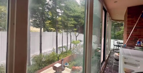 3-bedroom condo in charming Seoul with fitness room, Full-AC. Full-heating.