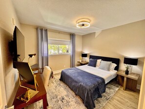 2 bedrooms, WiFi, bed sheets - 2 bedroom condo minutes from Wilton Manors and the beaches (Fort Lauderdale)