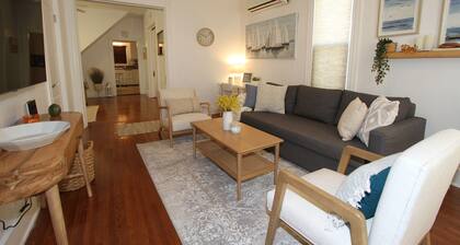 Luxury 2-BR/2-Bath Apt. In Uptown Whittier, Nearby Disneyland, Knotts Berry Farm